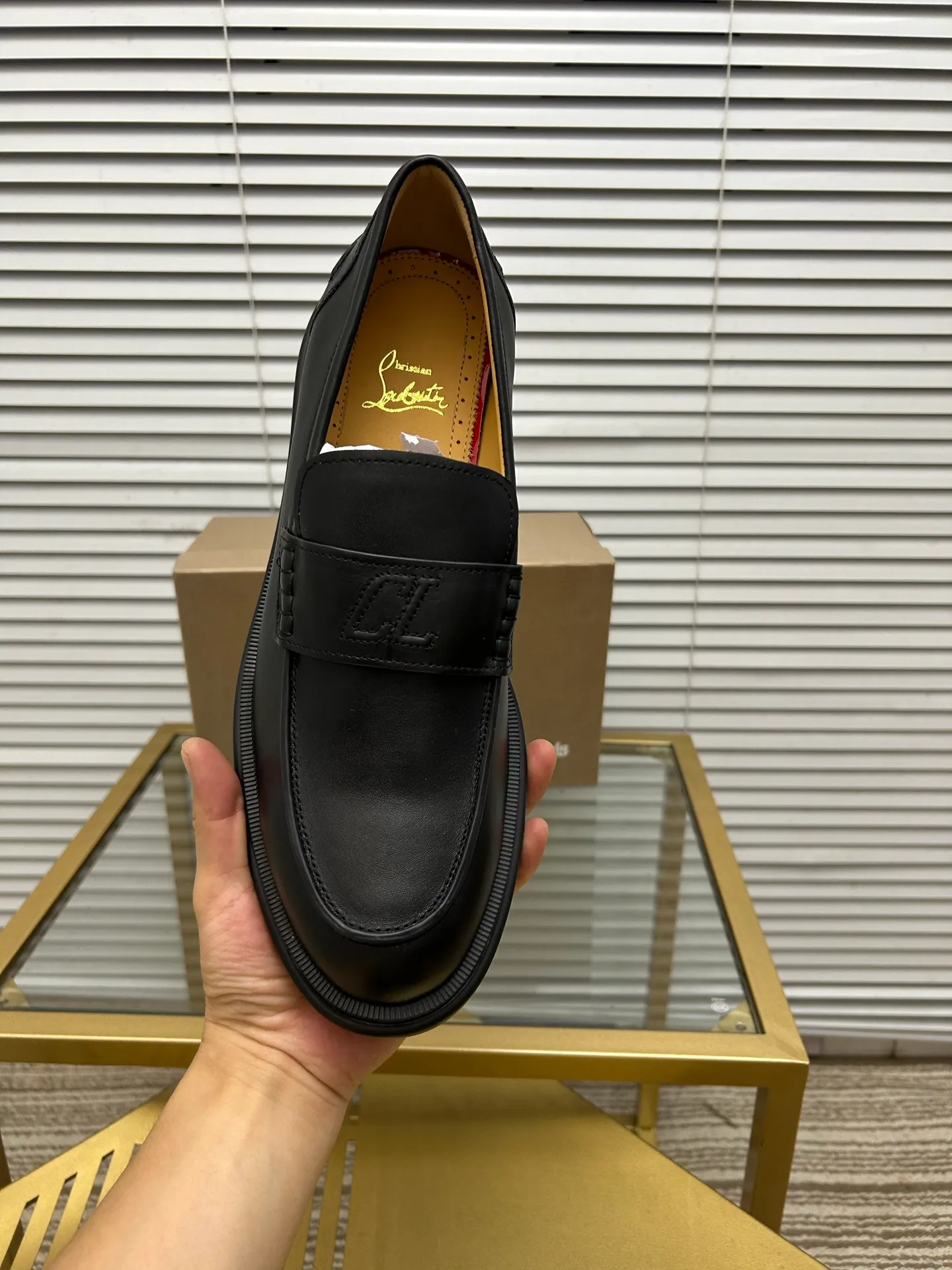 (Customized model) Ex-factory price is 860. christian louboutin (CL red sole shoes) counter series, casual sneakers for couples 📢 📢 📢 Exclusive hot style release 🎈🎈💪 Movable latex feet 👻 Finished outsole line [Proud] 😝Female 35-40# Male 38#-46, global supply😝 [Top version]: Original imported genuine leather upper, top original leather lining, original molded TPU outsole, original 1:1 detail processing, original shoe last,
